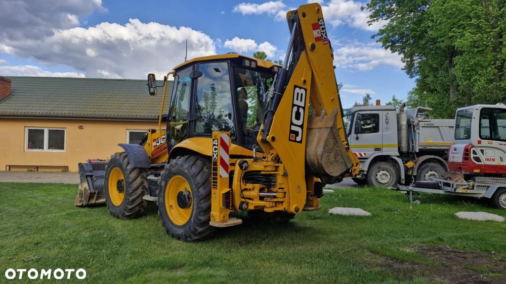 JCB 4CX - 4