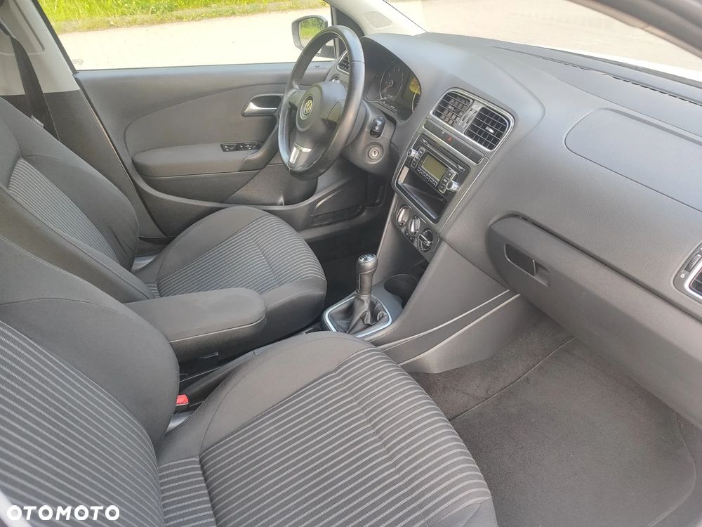 Volkswagen Polo 1.4 Comfortline - 21