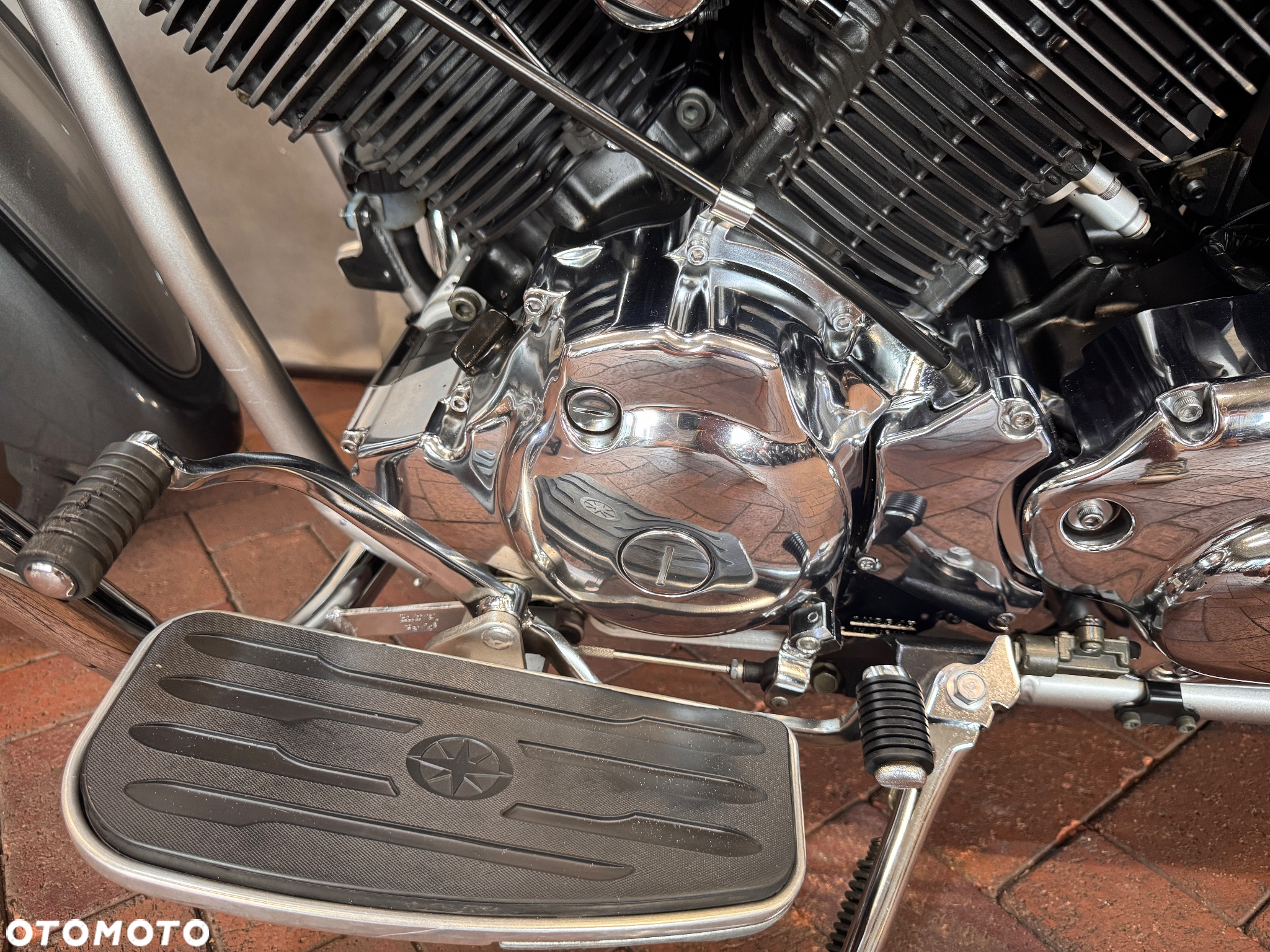 Yamaha Drag Star - 16