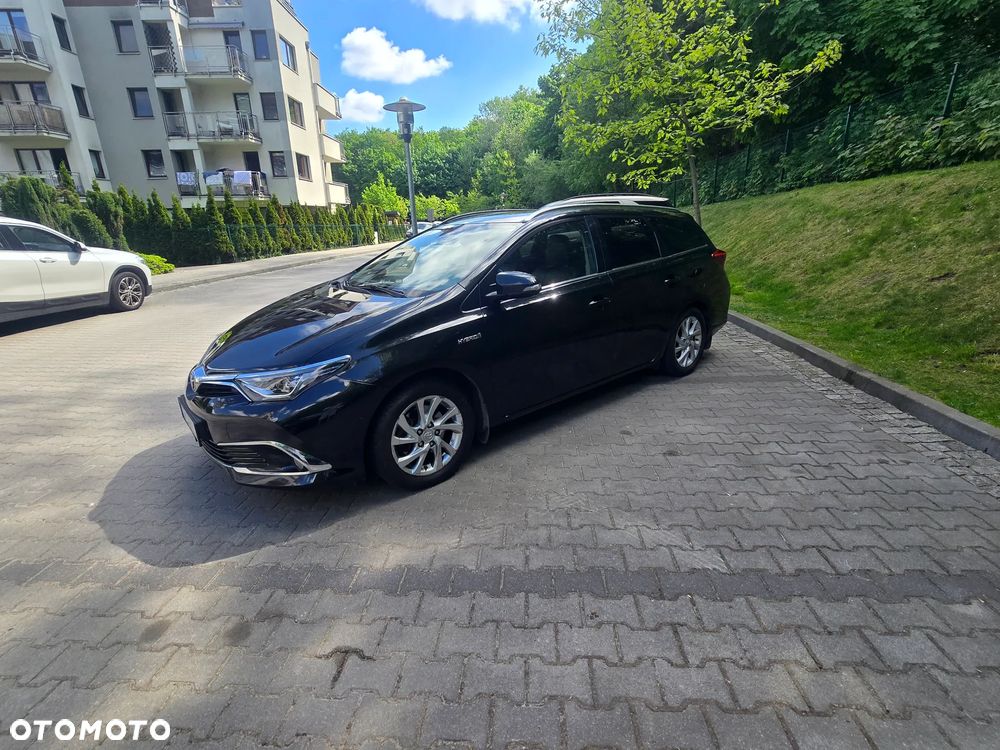 Toyota Auris - 1