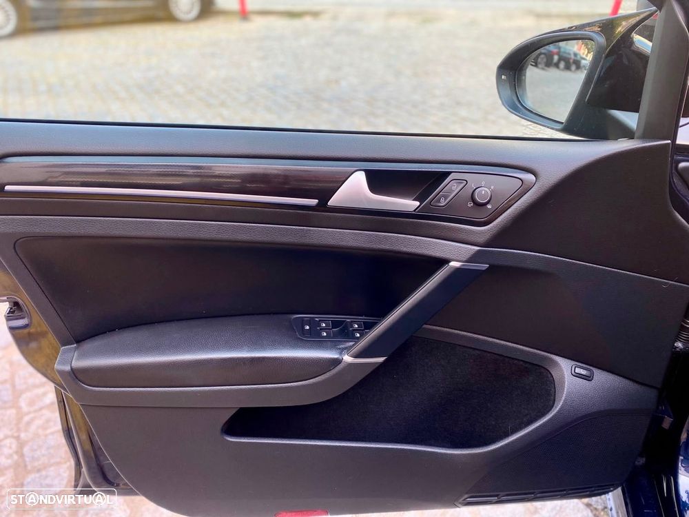 VW Golf 1.4 GTE Plug-In-Hybrid DSG - 12