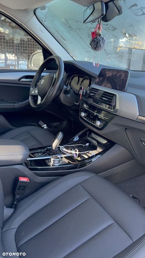 BMW X3 xDrive20d Advantage - 5