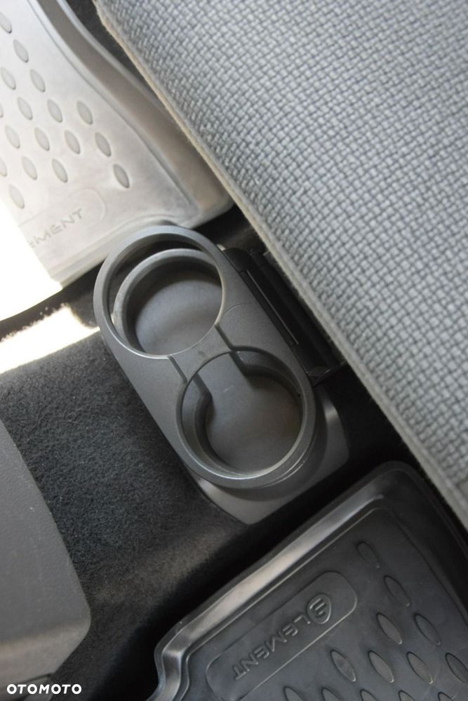 Volkswagen Amarok - 29