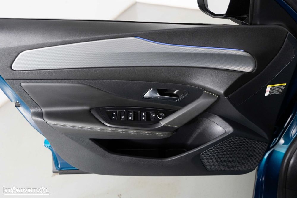 Peugeot 408 1.6 Hybrid GT e-EAT8 - 22