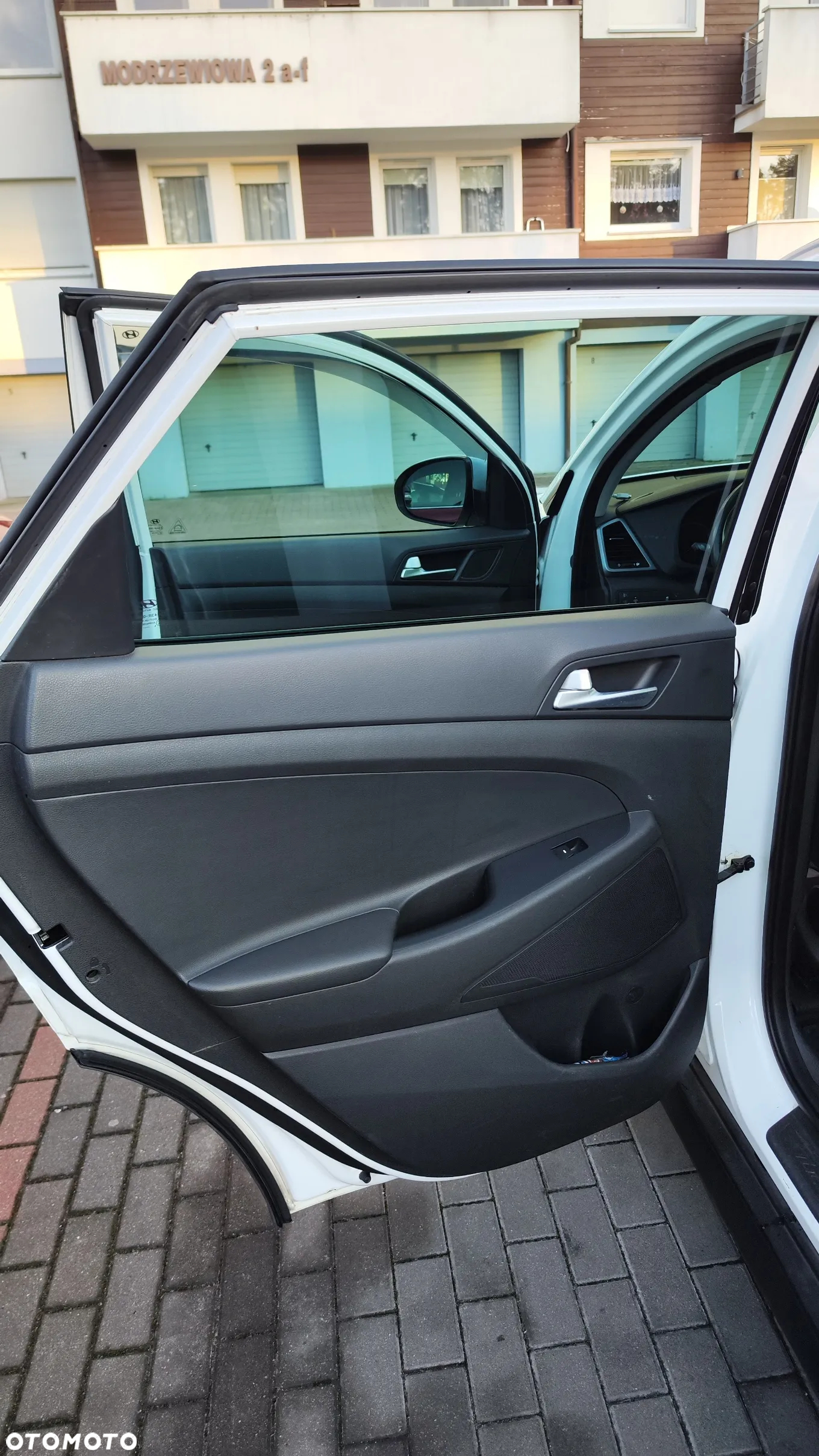 Hyundai Tucson 2.0 CRDI Comfort 4WD - 24
