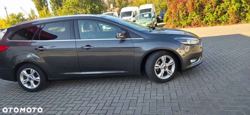 Ford Focus Turnier 1.0 EcoBoost Start-Stopp-System TITANIUM X - 17