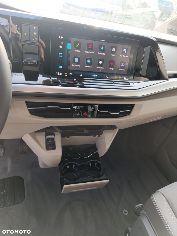 Volkswagen Multivan - 8