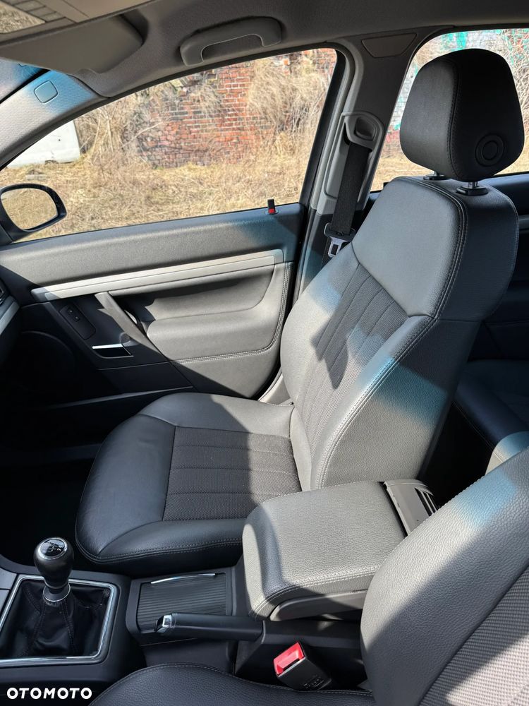 Opel Vectra 1.9 CDTI DPF Cosmo - 9