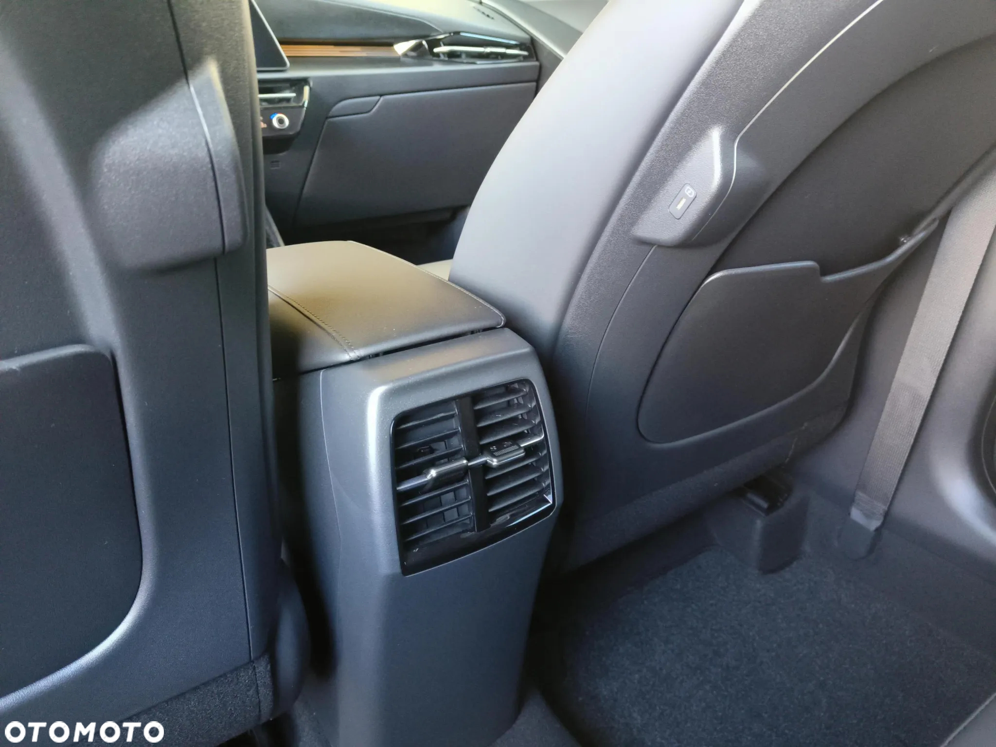 Kia Niro 1.6 GDI Hybrid L - 20