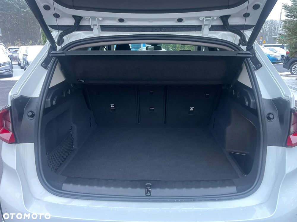 BMW X1 sDrive18i - 11