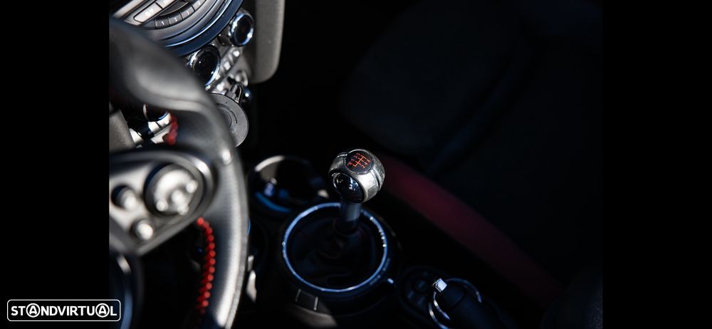 MINI Cabrio John Cooper Works - 25