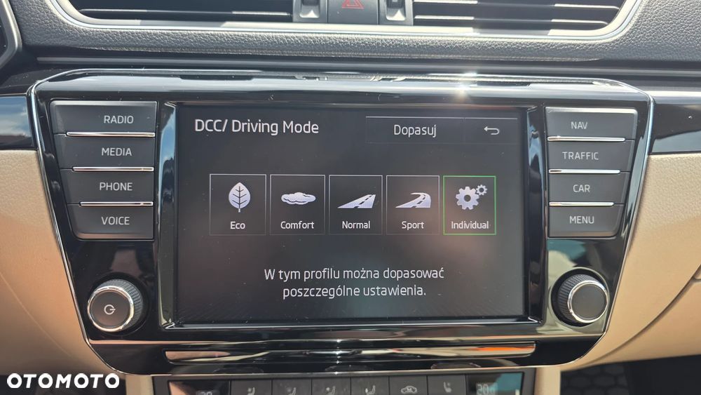 Skoda Superb 2.0 TSI 4x4 L&K DSG - 24