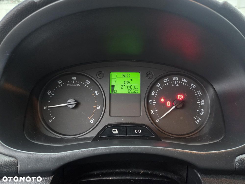 Skoda Fabia 1.2 HTP Active - 12