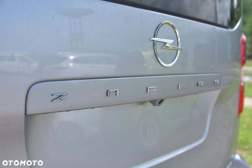 Opel Zafira - 10