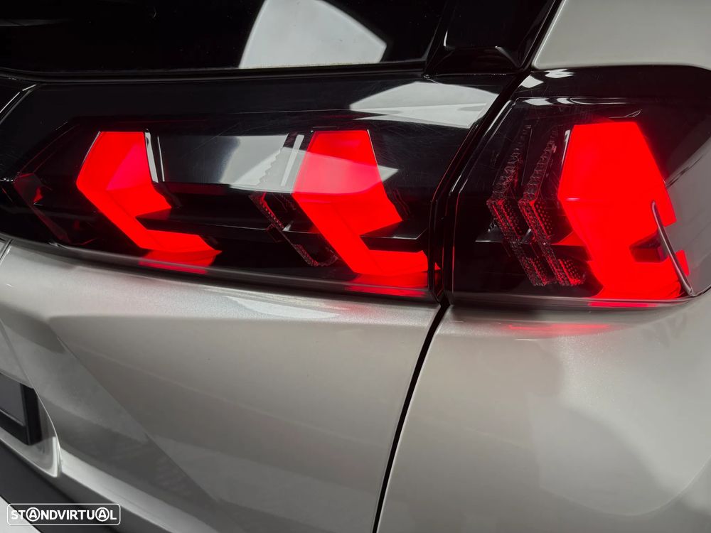 Peugeot 2008 PureTech 130 EAT8 Allure - 21