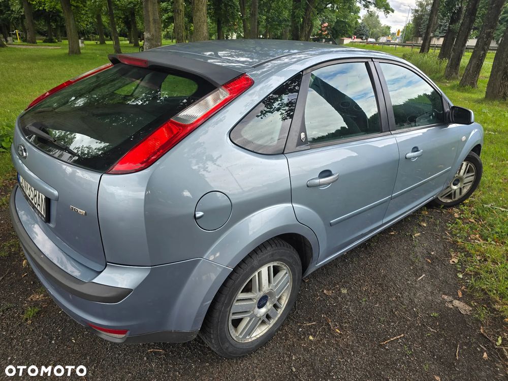 Ford Focus 1.6 TDCi Ghia - 4