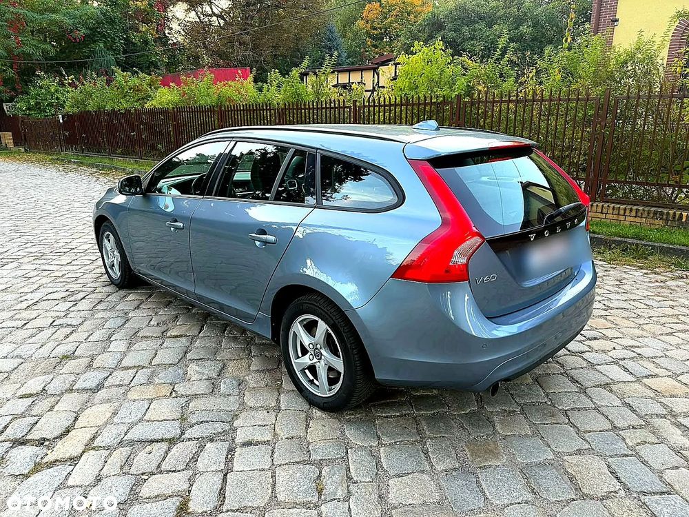 Volvo V60 D3 Momentum - 26