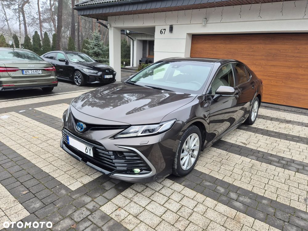 Toyota Camry 2.5 Hybrid Comfort CVT - 23