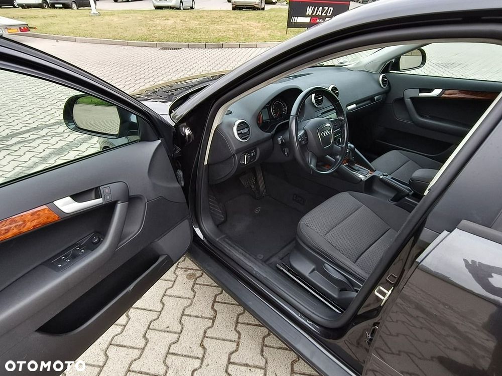 Audi A3 Sportback - 9
