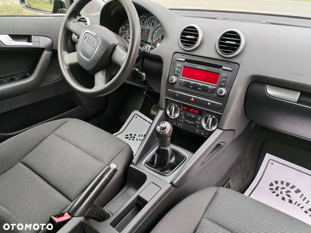 Audi A3 Sportback - 13