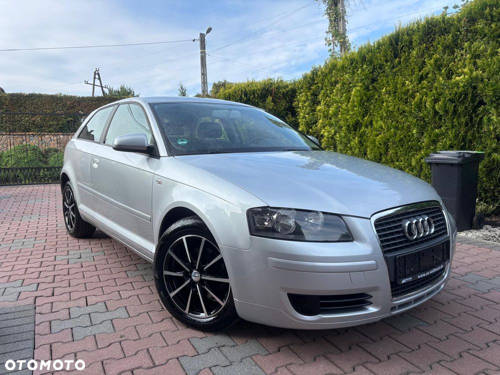 Audi A3 3-drzwiowe 1.6 Ambition - 24
