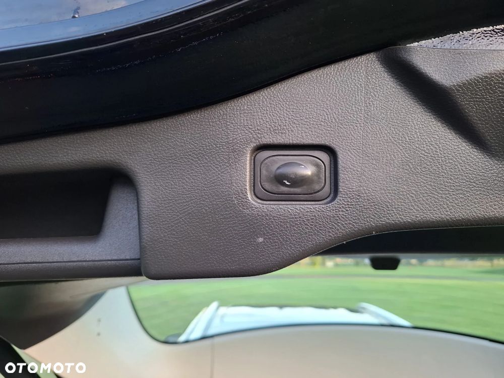 Ford Mondeo 2.0 TDCi Titanium PowerShift - 19