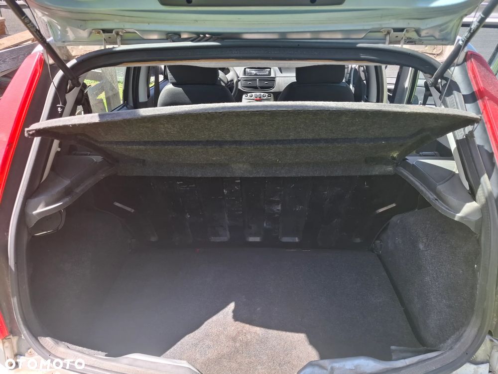 Fiat Punto - 18