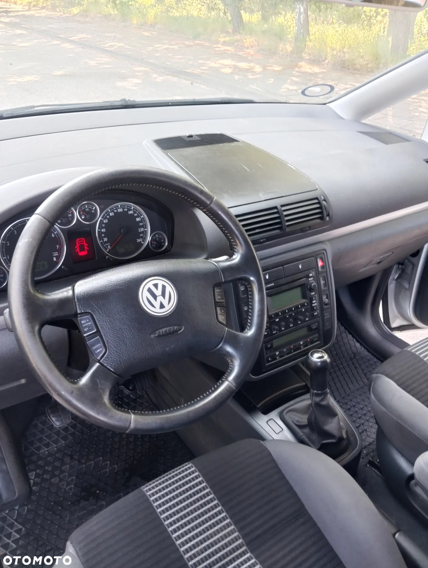 Volkswagen Sharan 1.8 5V Turbo Goal - 15