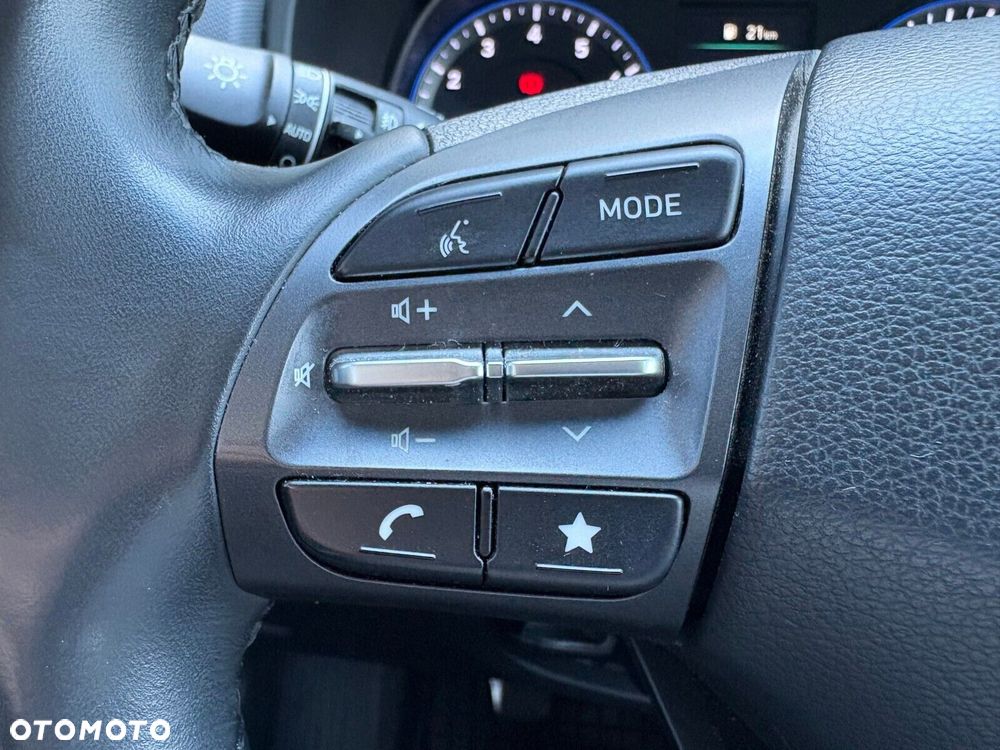 Hyundai Kona - 21