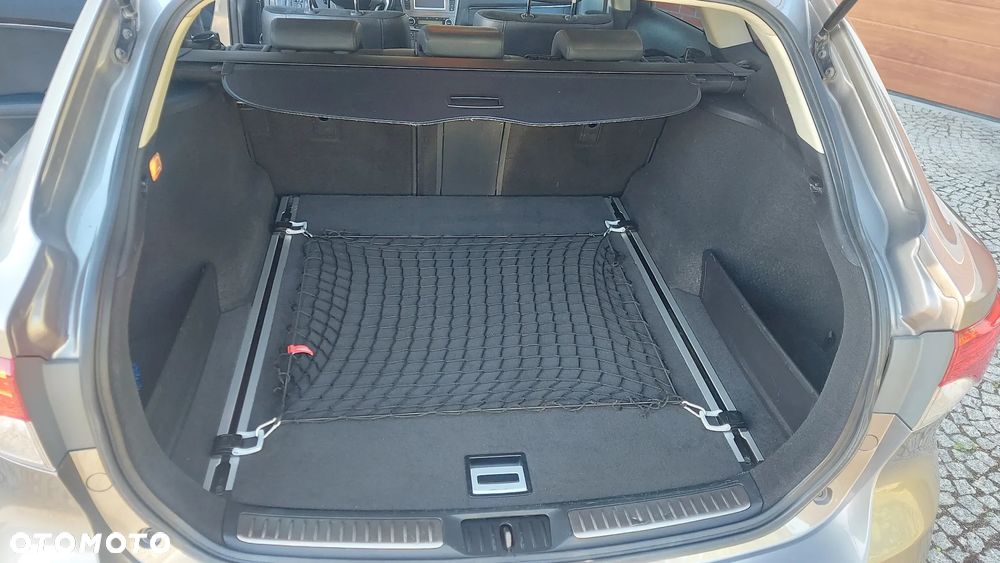 Toyota Avensis 2.2 D-CAT Premium - 8