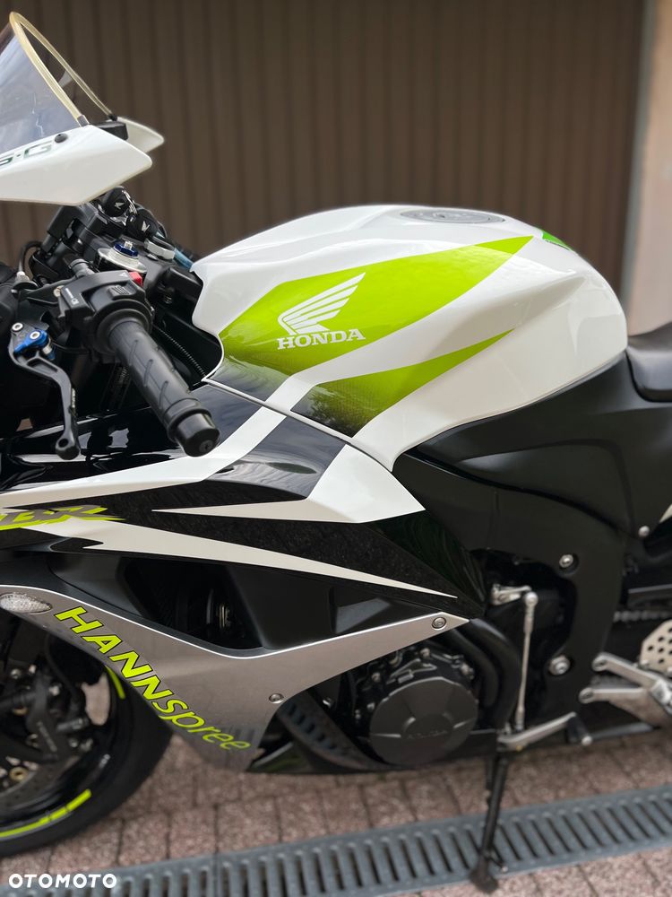 Honda CBR - 21