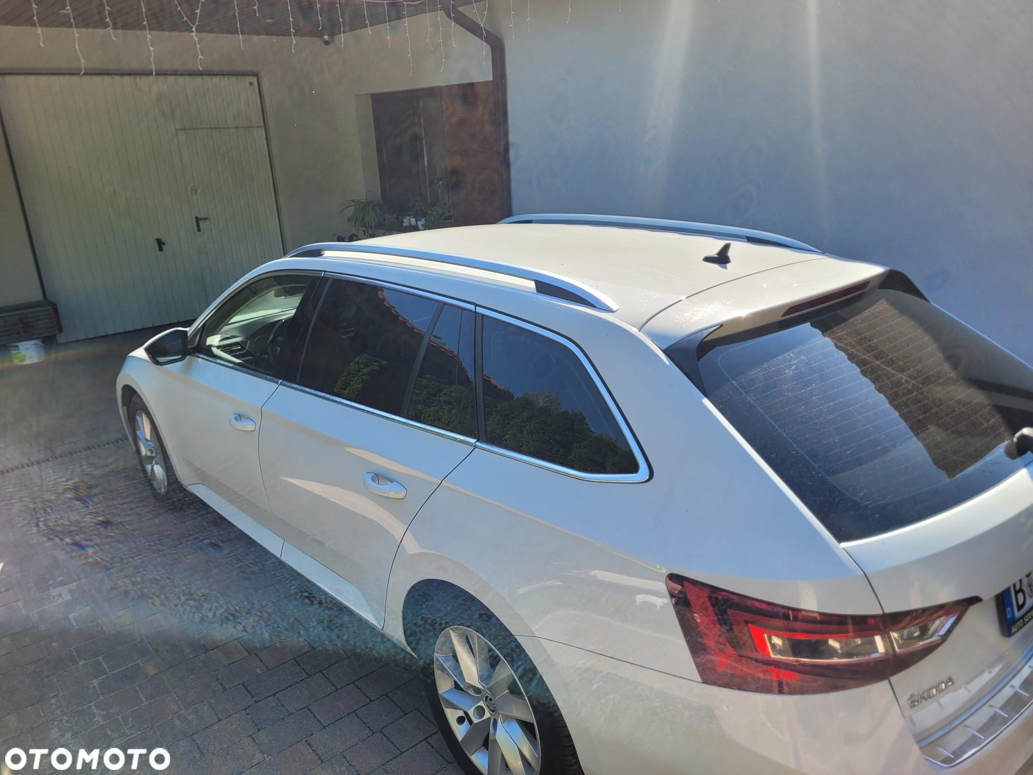 Skoda Superb 2.0 TDI DSG Premium Edition - 19