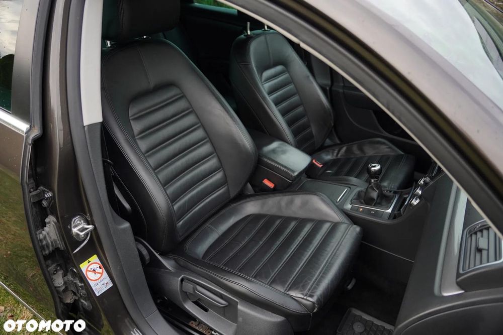 Volkswagen Passat 2.0 TDI BlueMotion Technology Highline - 8