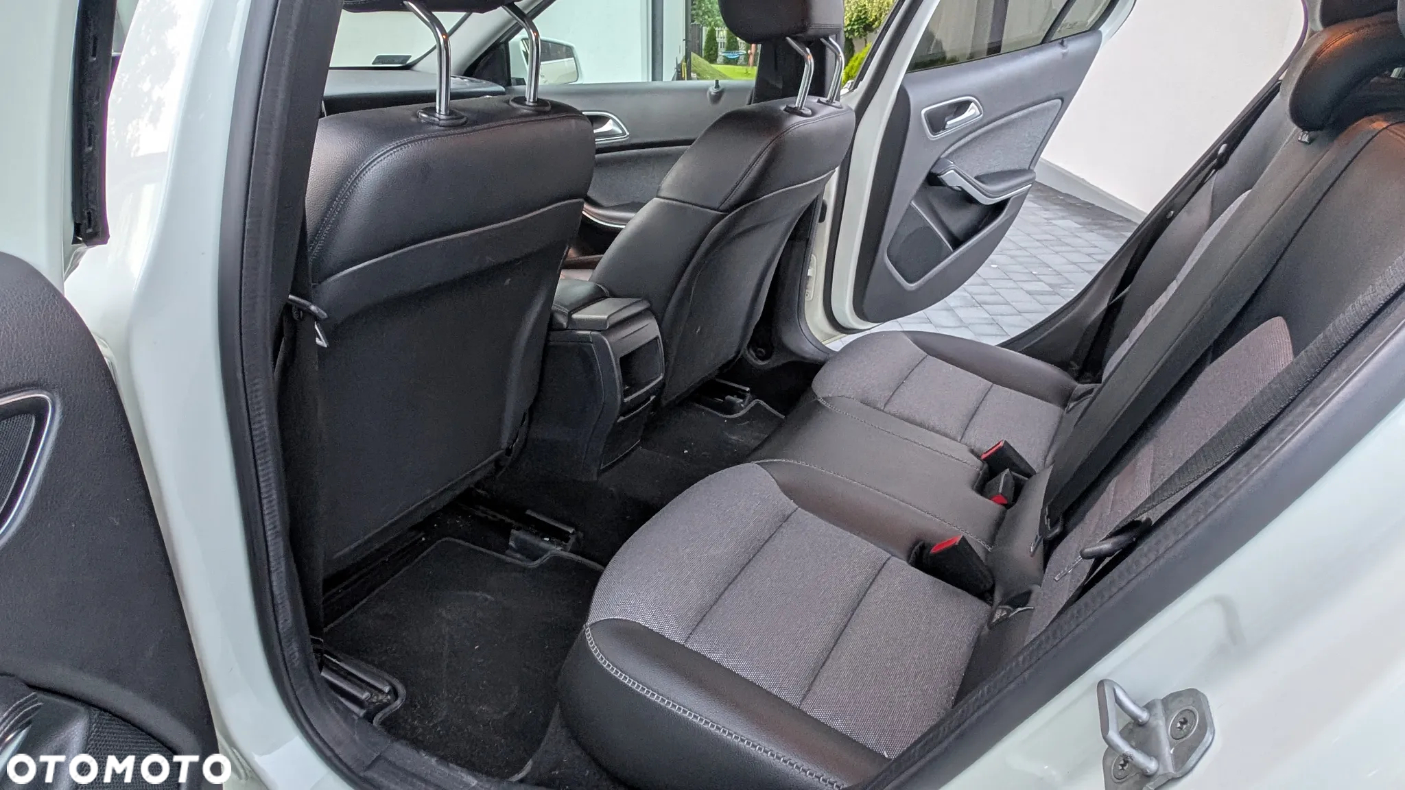 Mercedes-Benz GLA 180 (CDI) d - 18
