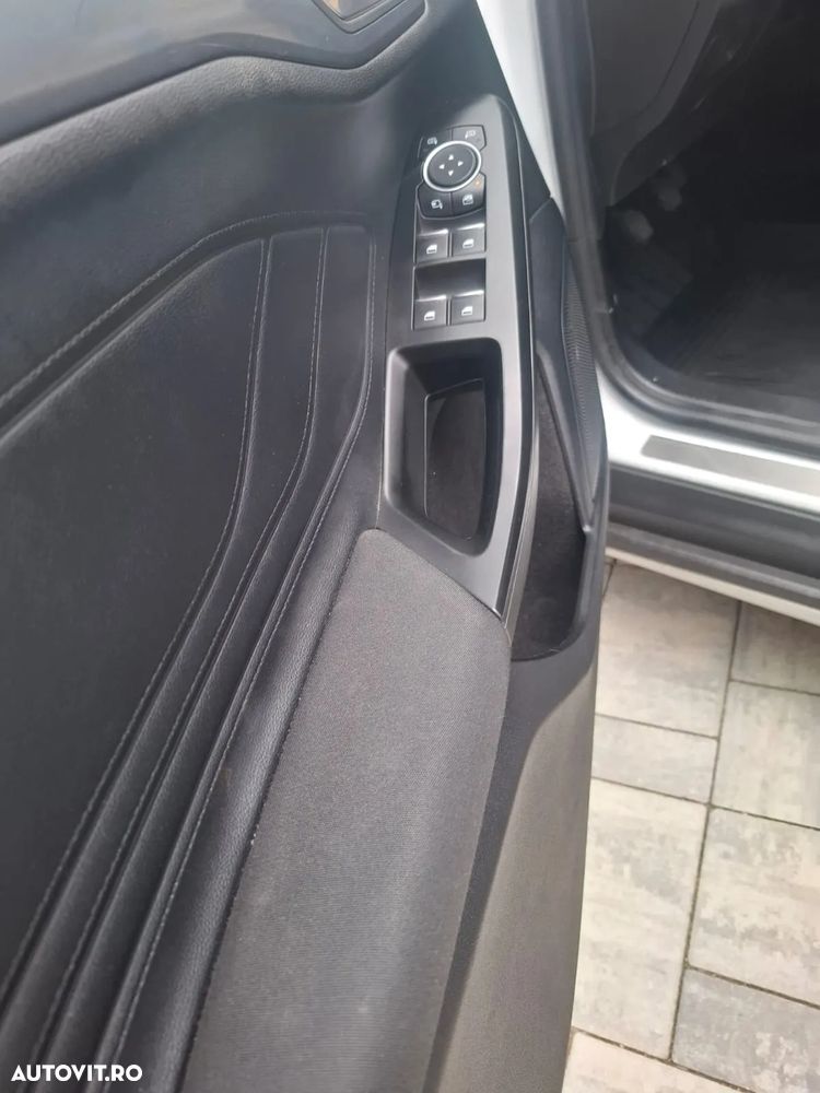 Ford Focus 2.0 EcoBlue Start-Stopp-System ACTIVE - 14