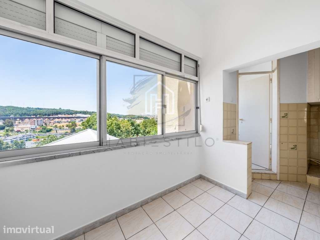 Apartamento T3 centro de Campolide - Grande imagem: 2/21