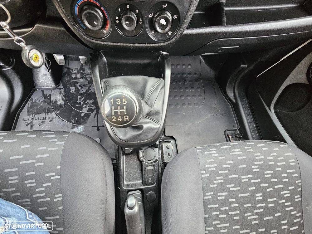 Opel COMBO D VAN - 17