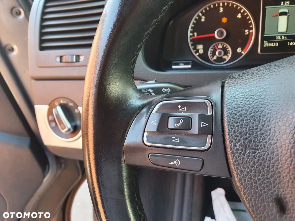 Volkswagen Multivan - 22