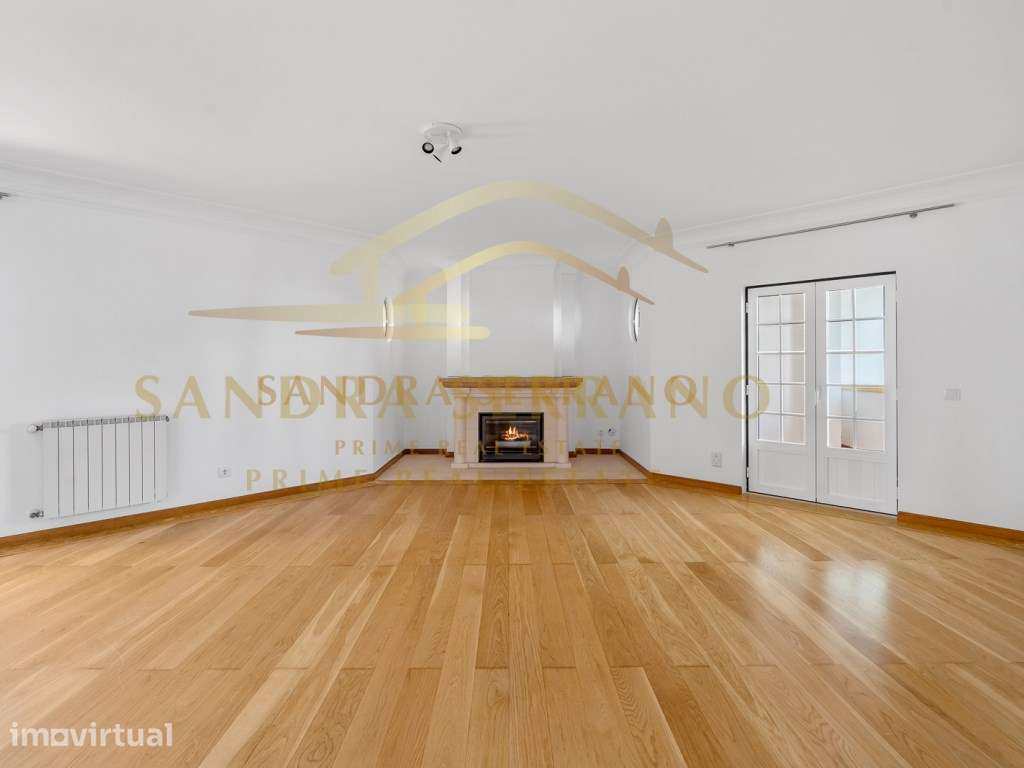 Apartamento T4 com 390 m², terraço, piscina, vista desafogada e 2 g... - Grande imagem: 4/21