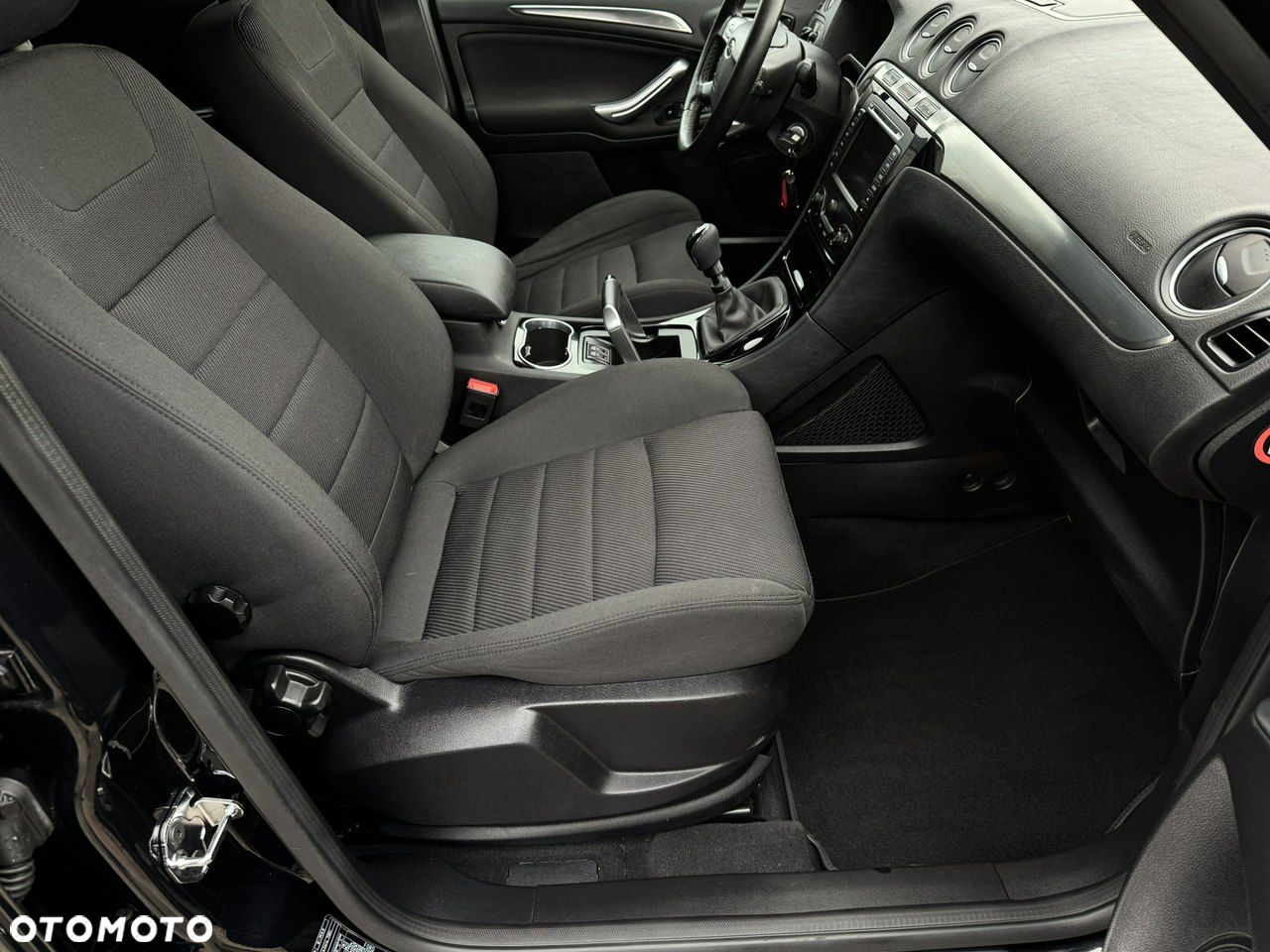 Ford S-Max - 18