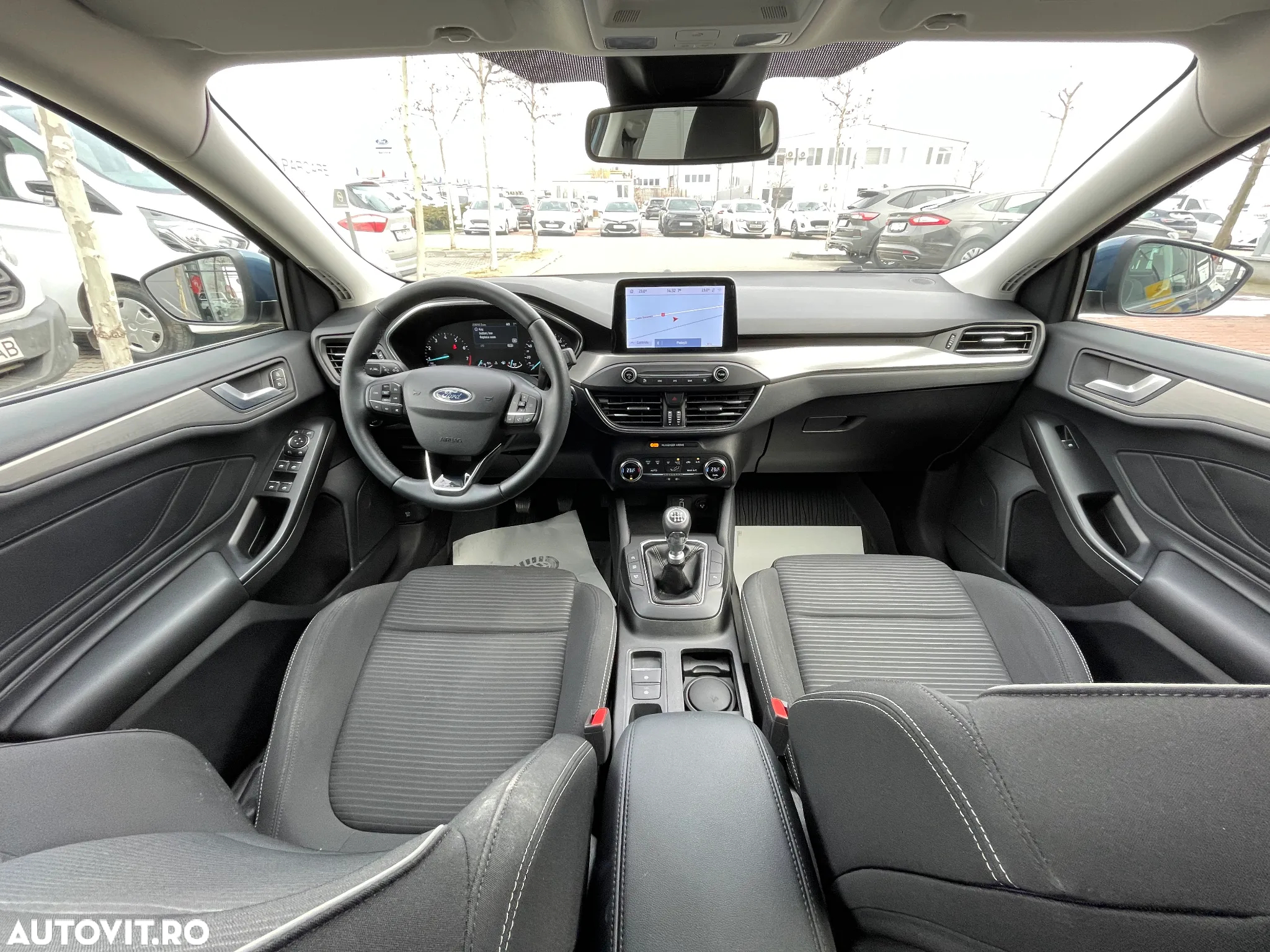 Ford Focus 1.5 Ecoboost Titanium Business - 13