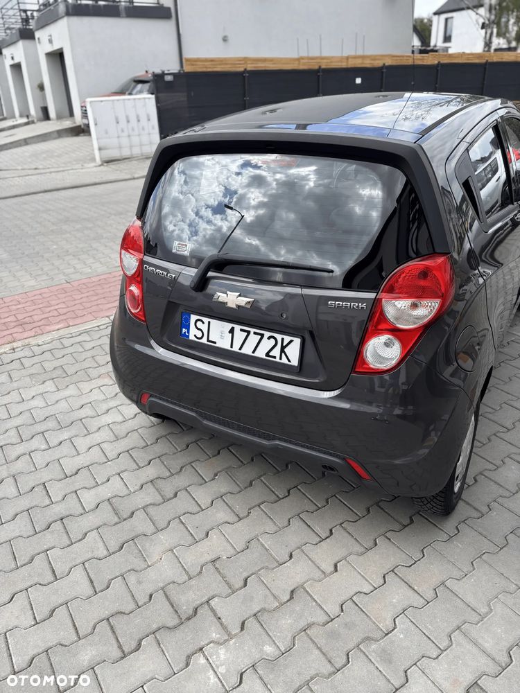 Chevrolet Spark 1.0 LS+ Design - 4