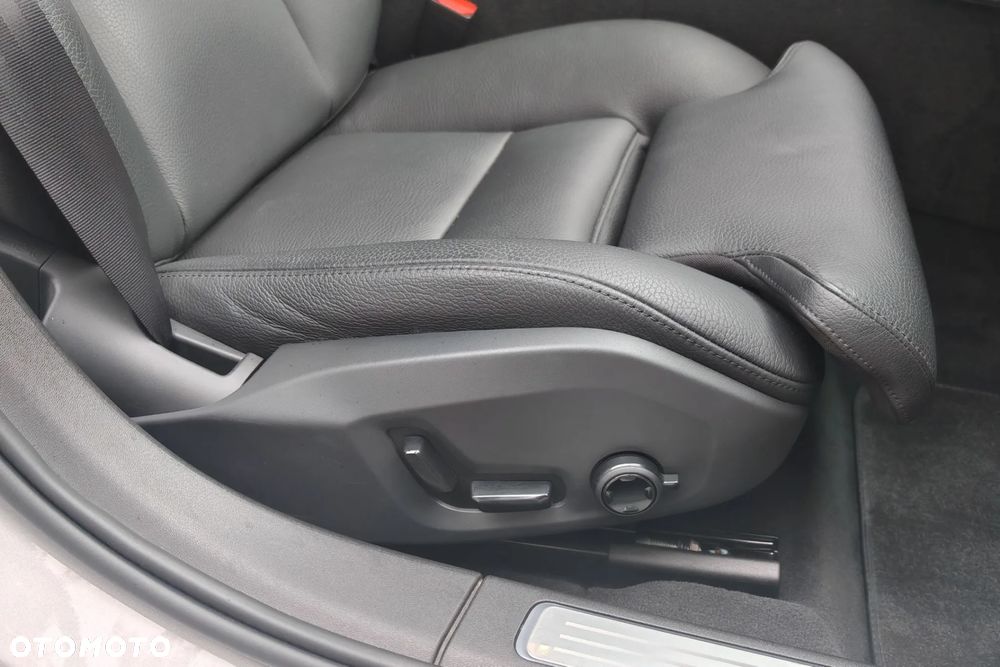 Volvo S90 B5 D AWD Ultimate Bright - 29