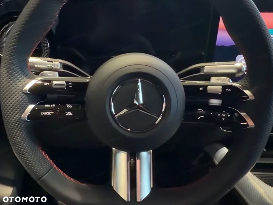 Mercedes-Benz GLB - 10