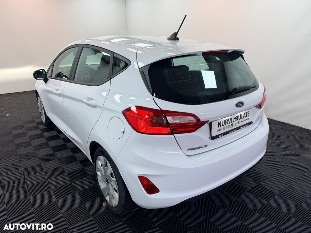 Ford Fiesta 1.1 Trend - 35