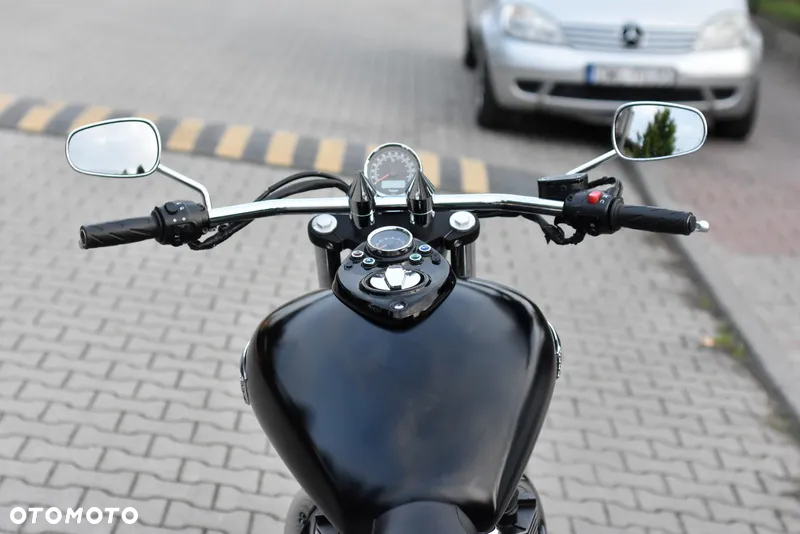 Triumph Speedmaster - 9