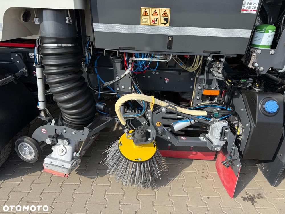 Volvo FL 15.250 Euro 6 // zamiatarka JOHNSTON VT652 //  BUCHER // odkurzacz , polewaczka - 17