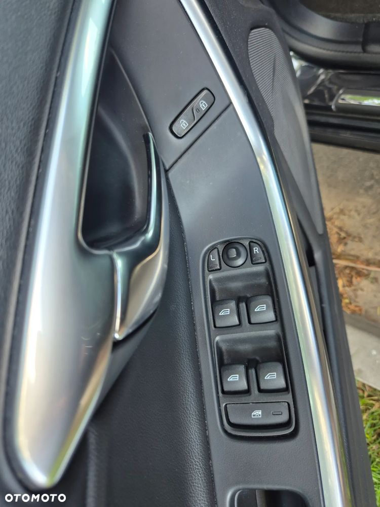 Volvo V60 D2 Geartronic Summum - 19