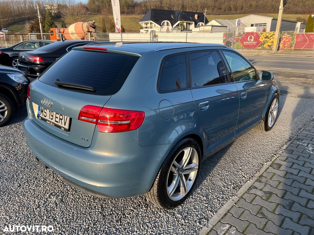 Audi A3 Sportback 2.0 TDI Ambiente - 3