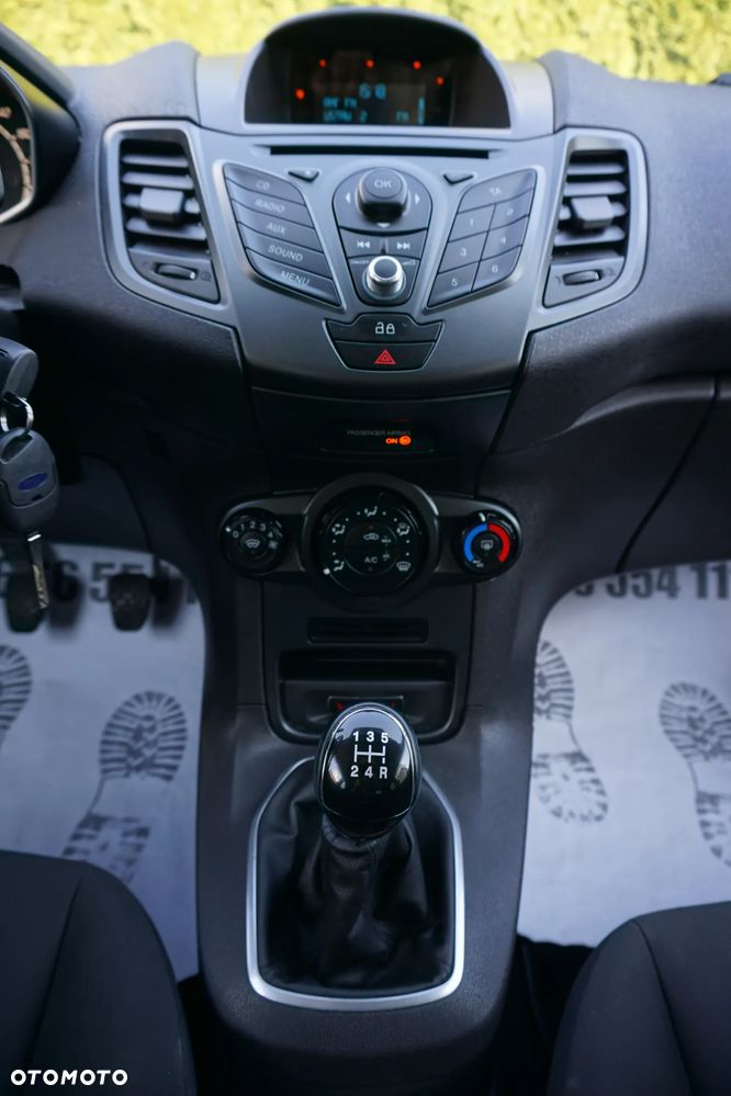 Ford Fiesta - 18